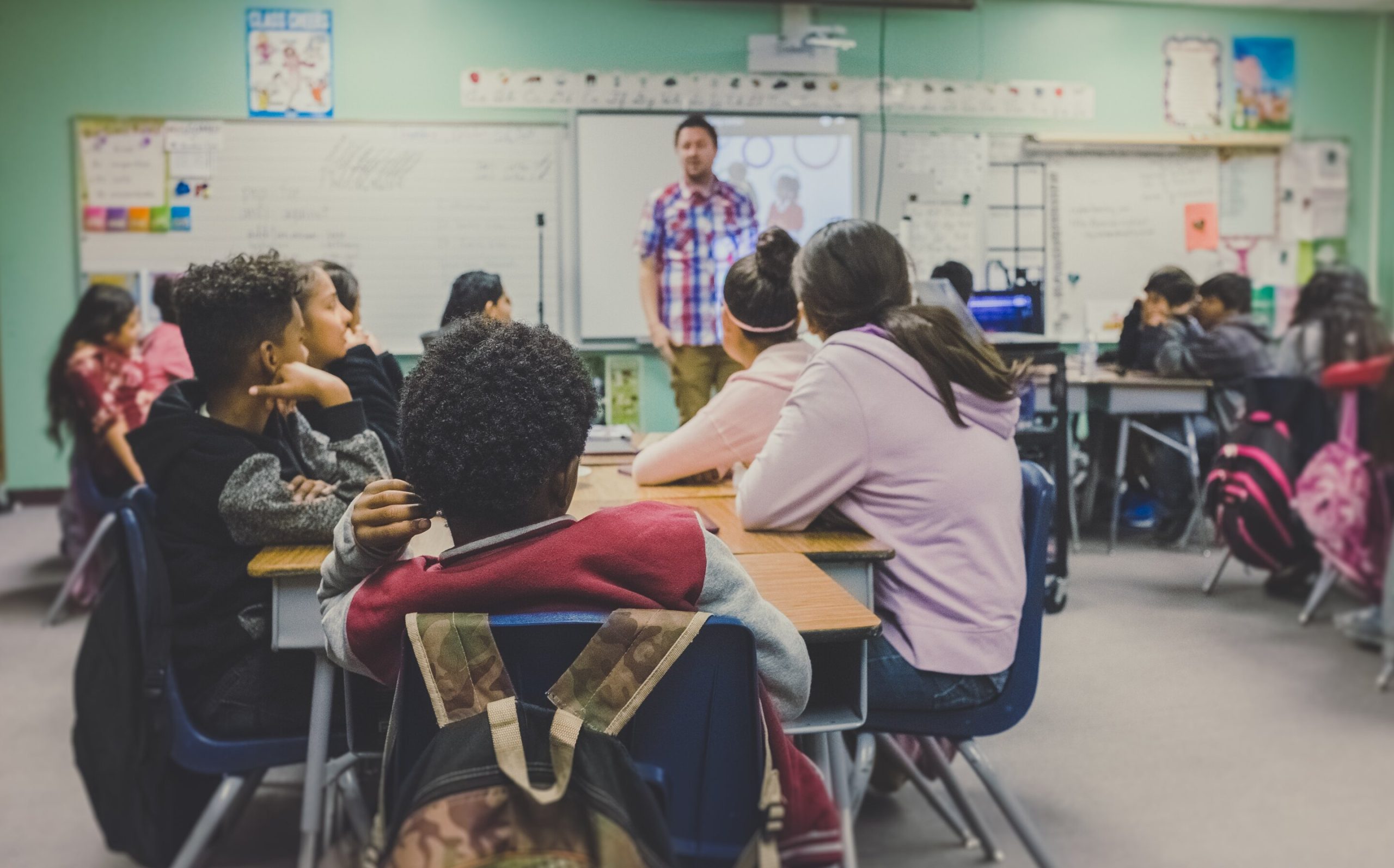 Les purificateurs HEPA à eux seuls pourraient ne pas suffire à réduire l’exposition virale dans les écoles